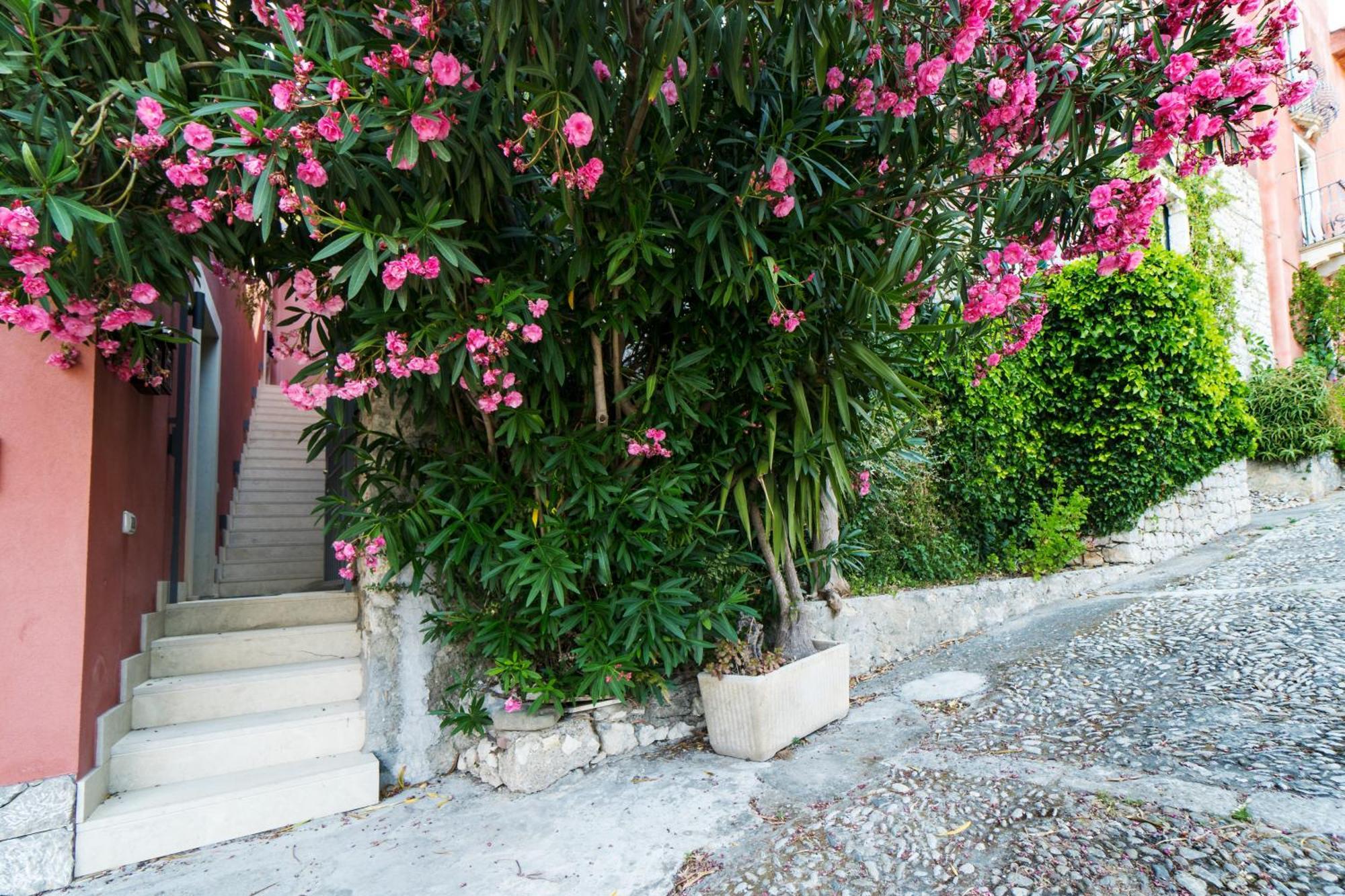 Appartement The Charming House à Taormine Extérieur photo